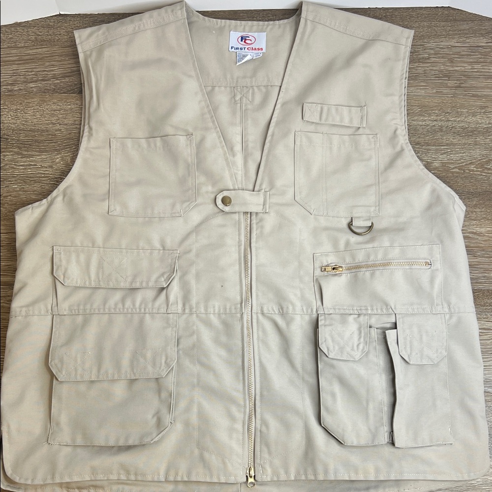 First Class Utility Cargo Vest | Men’s 2XL | Khaki Multi-Pocket Zip Vest